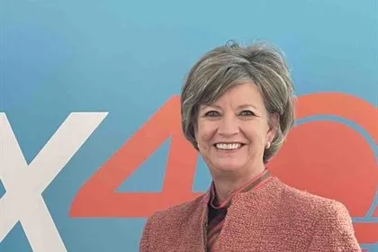 Lisa Davis Warren