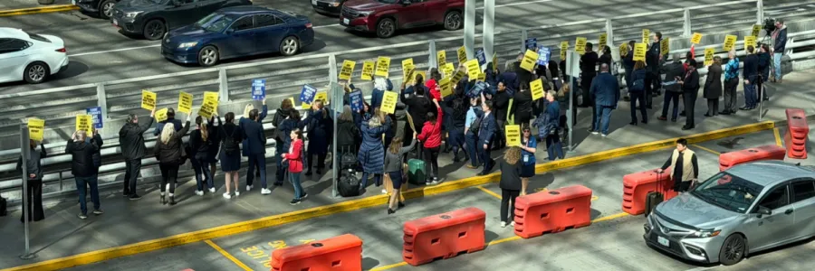 Horizon Flight Attendants picket outside PDX